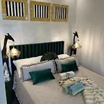 La Dolce Vita Luxury Ii With Best Free Private Parking In Center Appartamento *