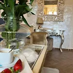 La Dolce Vita Luxury Ii With Best Free Private Parking In Center Appartamento Pola